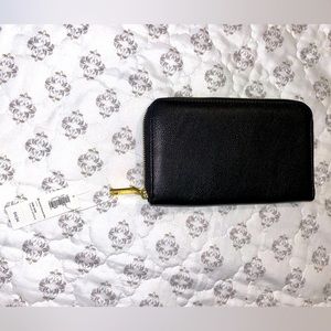 Old navy black zipper wallet